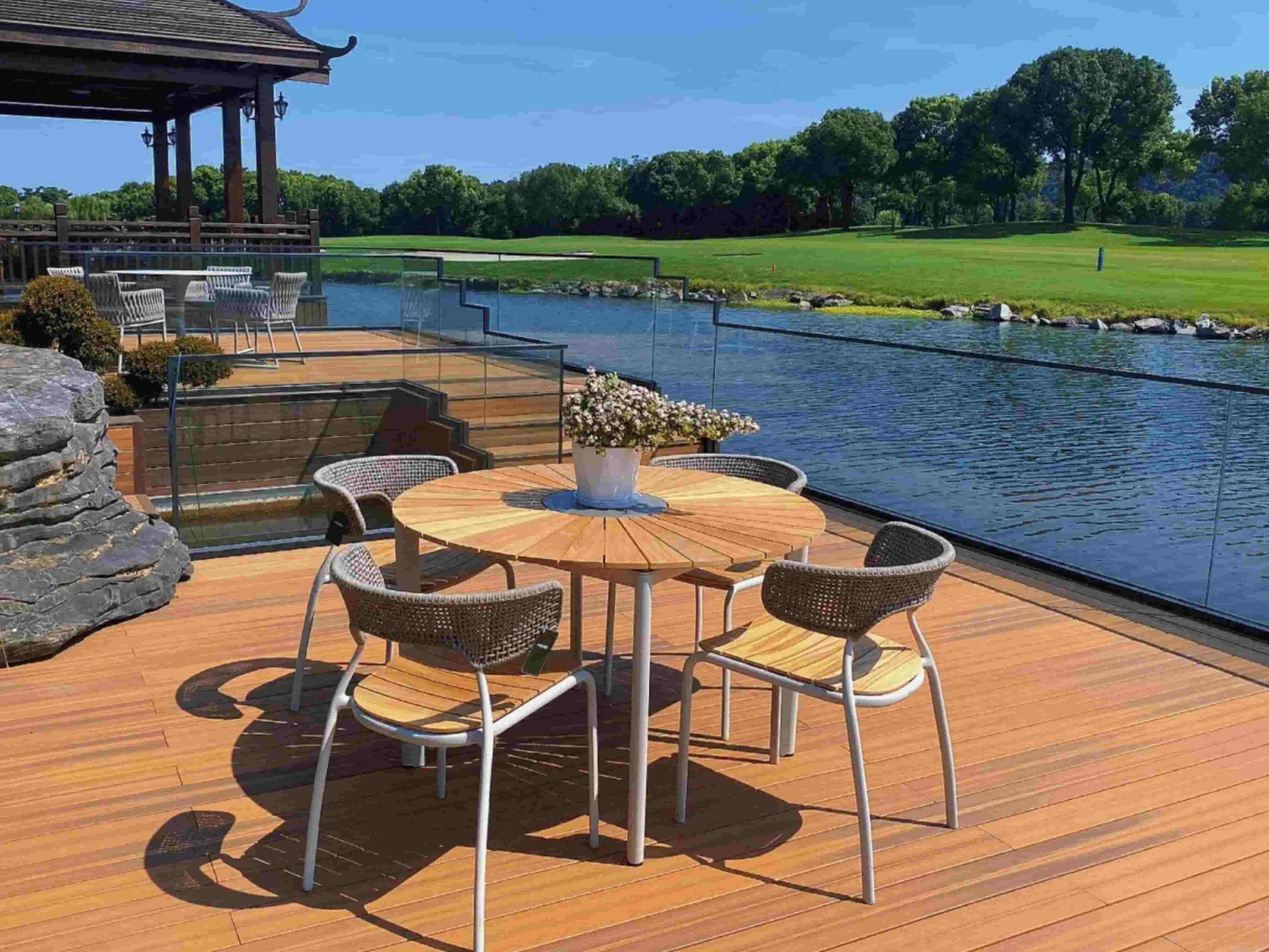 Decking WPC NECOWOOD untuk luar ruangan
